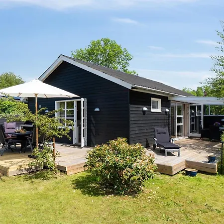 Annabeth - 850m From The Sea By Interhome *